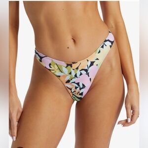 NWT Billabong Mas Aloha skimpy hike reversible bikini bottoms